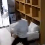 VÍDEO: Tentativa de assalto em escritório de advocacia termina com criminoso baleado por vítima