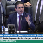 Câmara aprova projeto sobre proteção de crianças e adolescentes nas redes