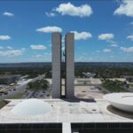 No Congresso, governo tenta barrar a votação do projeto de anistia defendido pela oposição